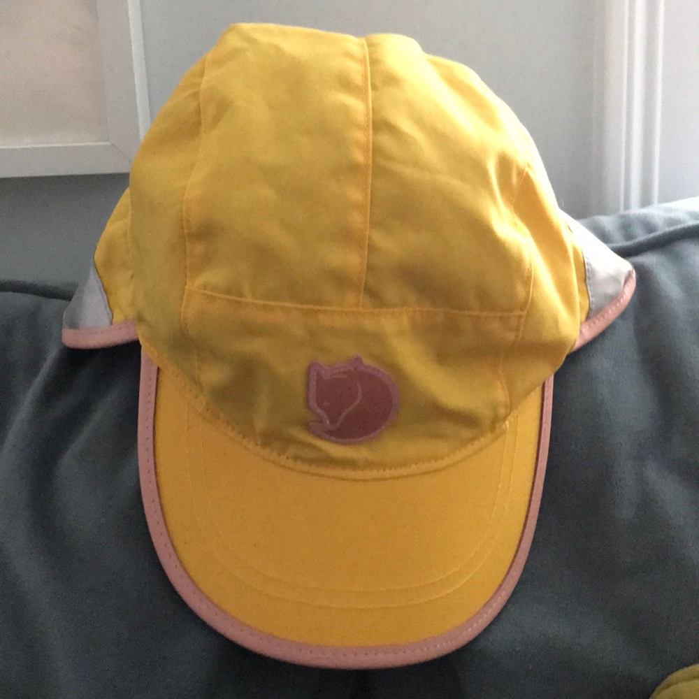 Fjallraven/Acne studios winter hat